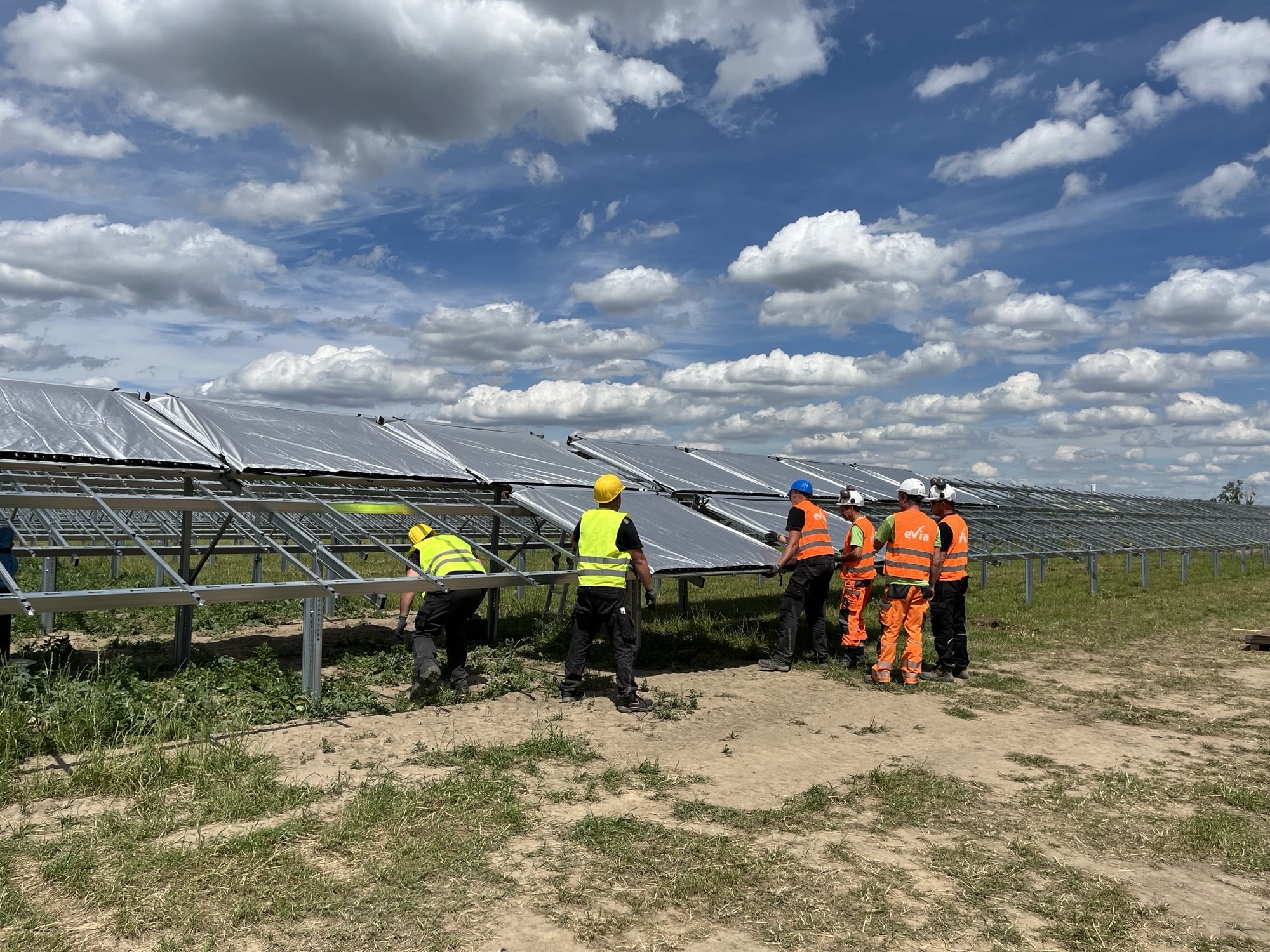 Featured image for “Beginn Kollektormontage Solarthermieanlage Leipzig-West”